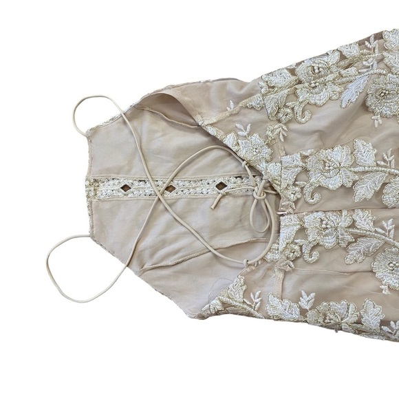NWT Kim Cine Gold Lace Floral Backless Dress Women's S Wedding Formal Prom Dance - Picture 9 of 10
